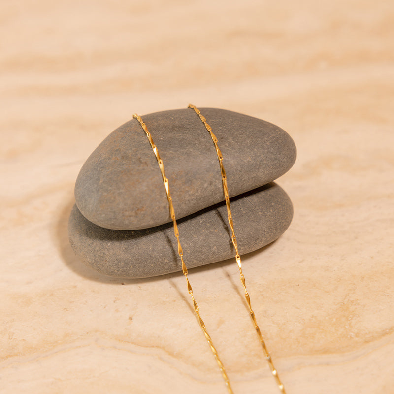 Premium Ray of Light Chain Necklace – Ultimate Everyday Elegance