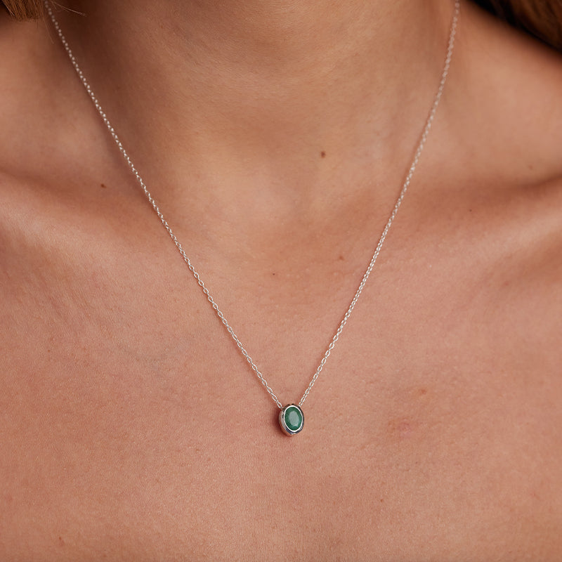 Premium MAY EMERALD BIRTHSTONE NECKLACE - Ultimate Elegance
