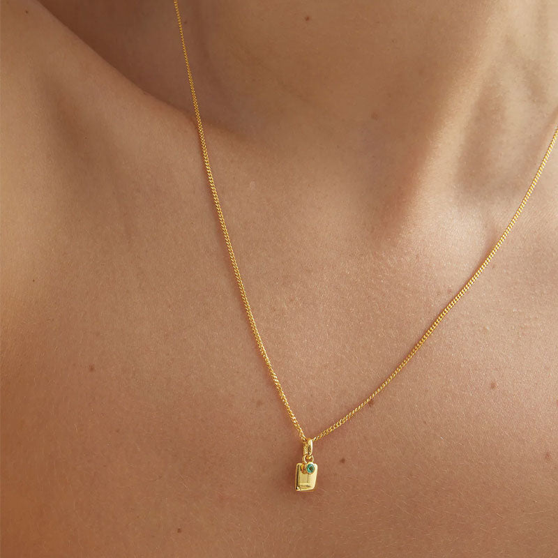 Premium Engravable Garnet Birthstone Necklace for January - Timeless Gold-Plated Jewelry